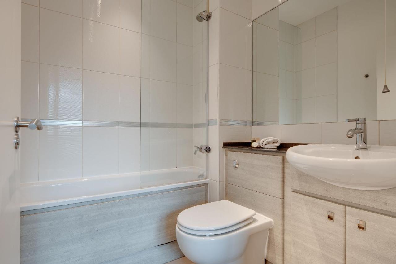 Crown Apartments 1C By Week2Week Newcastle upon Tyne Dış mekan fotoğraf